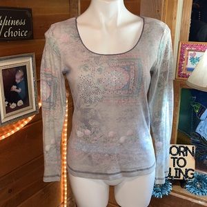 Nice casual long sleeve top w/bling size M